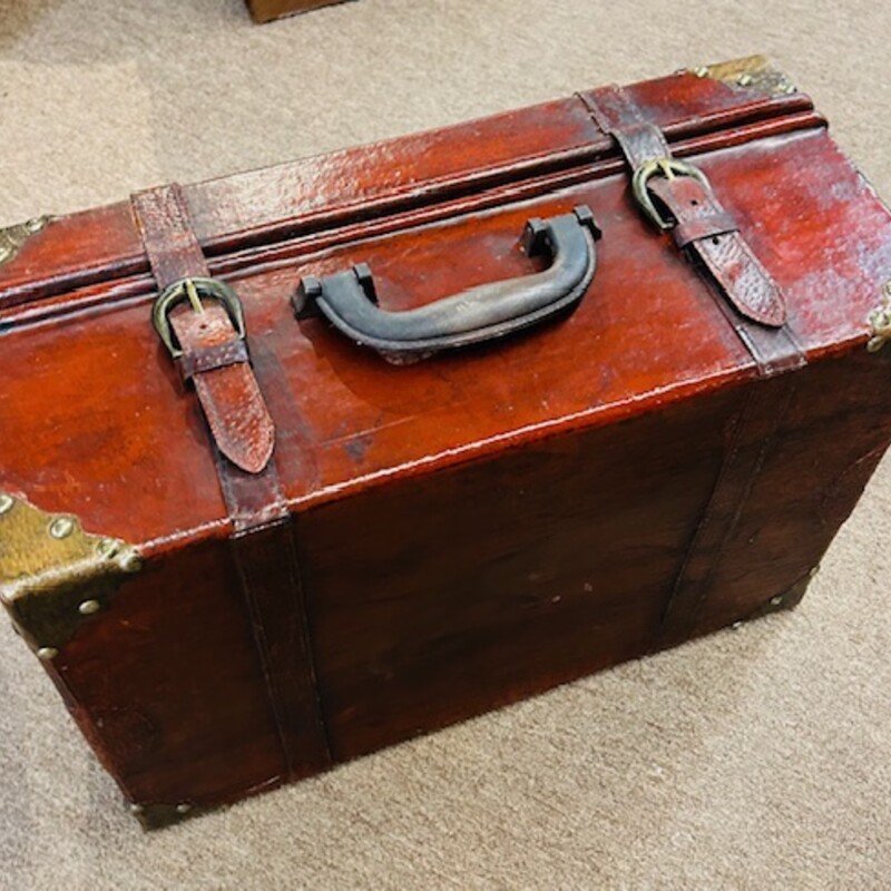 Vintage Large Suitcase
Red Brown Gold Size: 17 x 8 x 12H