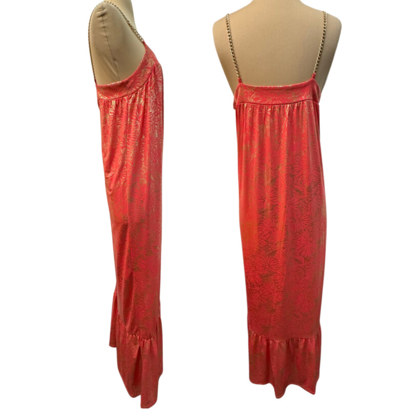 NEW Michael Kors Maxi Dress<br />
Metallic Floral<br />
Chain Detail<br />
Color: Sangria and Gold<br />
Size: Medium