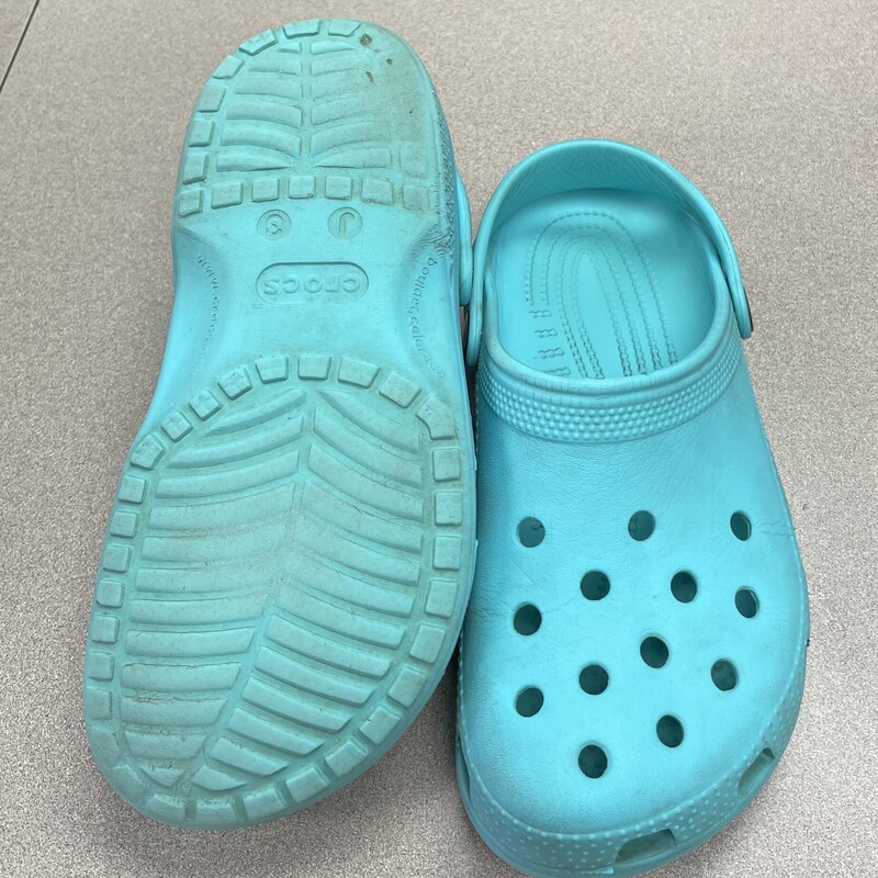 Crocs Clog, Mint, Size: 3Y