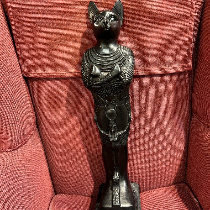 Egyptian Cat
Size: 5x23
Ebony color cat in the style of cats from Egyptian tombs.  In great condition.