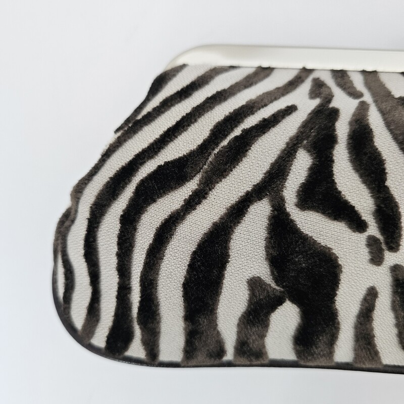 Glenda Gies, GryWht, Size: Clutch