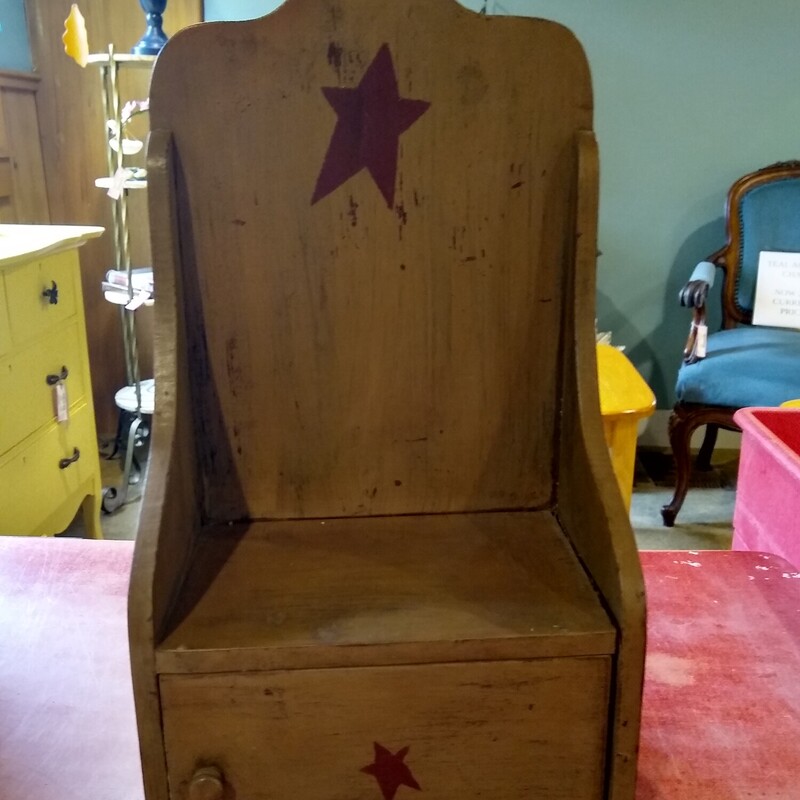 Primitive Shelf W/Drawer

Primitive distressed shelf with a star at the top and bottom.  Shelf also has a drawer.

Size: 8 in wide X 5 in deep X 15 in high