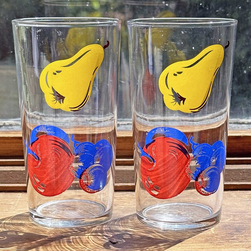 2 Vint Libby Fruit Glasse