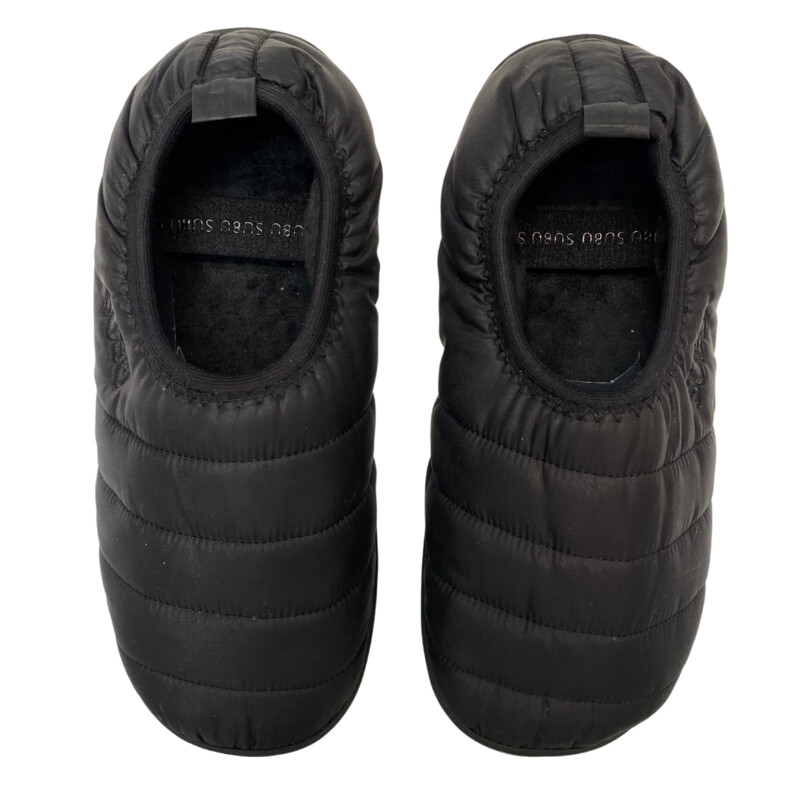 SUBU Slippers In Bag
Ready for Your Next Trip!
Quilted Soft Exterior
Super Soft Fleece Lining Inside
Color:  Black
Size: 8-9