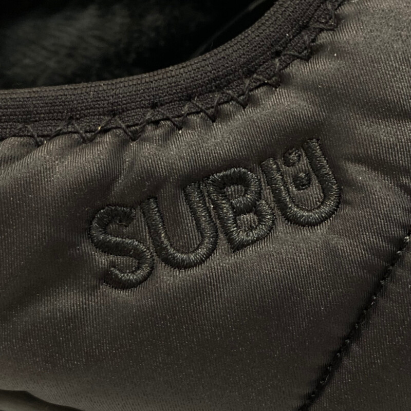 SUBU Slippers In Bag<br />
Ready for Your Next Trip!<br />
Quilted Soft Exterior<br />
Super Soft Fleece Lining Inside<br />
Color:  Black<br />
Size: 8-9