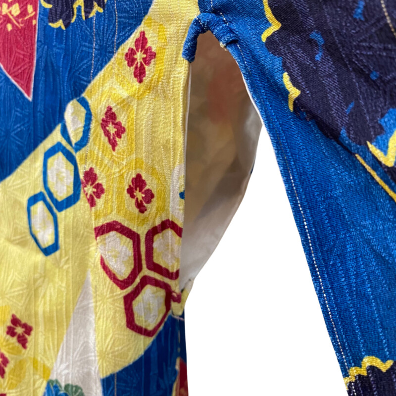 Vintage Silk Kimono<br />
It is Truly a Piece of Art!<br />
Yellow, Blue, Red, White and Green