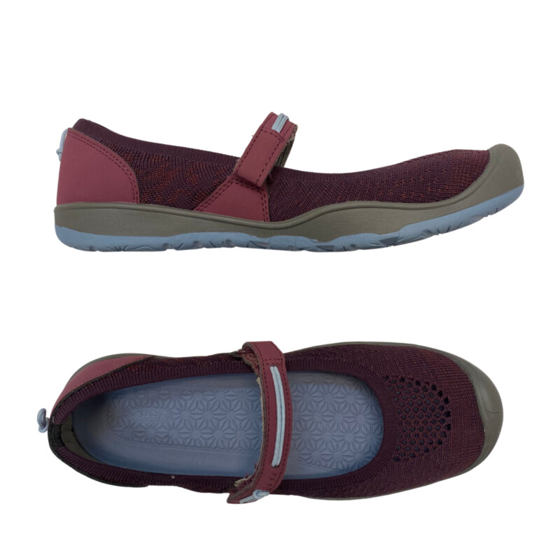 Keen Moxie Velcro MaryJanes<br />
Color:  Wine<br />
Size: 6