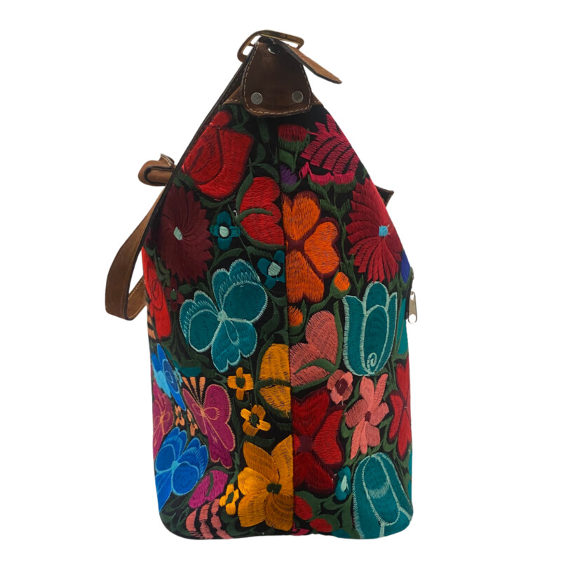 Guatemalan Embroidered Floral Tote
Gorgeous Colors!
Handles and Crossbody Strap
Zipper Closure
Large Front Zipper Pocket
Perfect for the Next Trip!