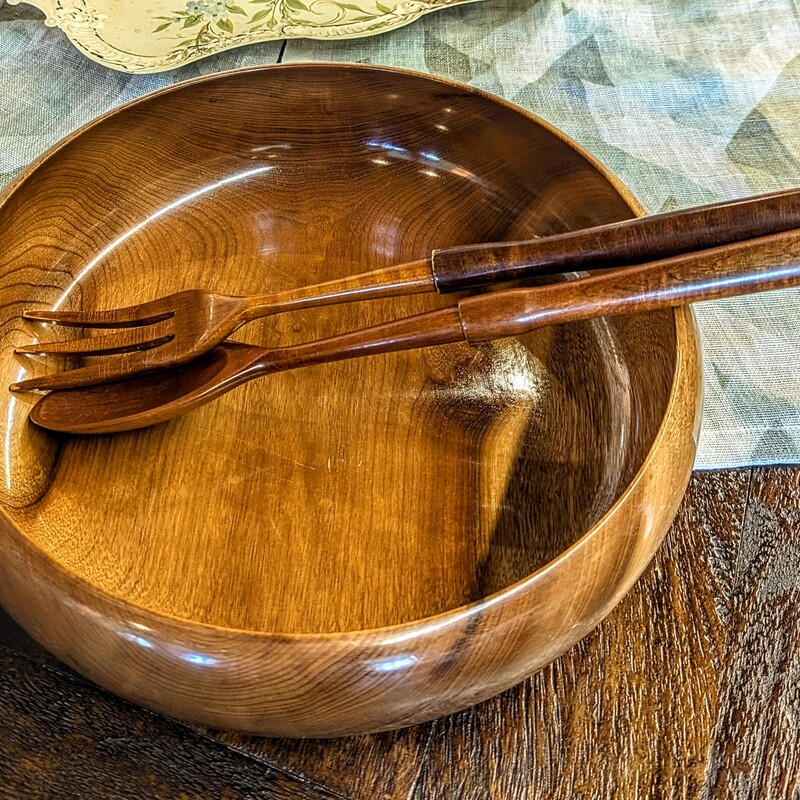 Myrtlewood Salad Bowl With Utensils
Brown Size: 12 x 3.5H