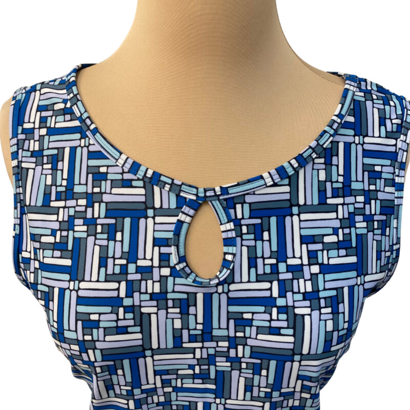 Nuu Muu Active Dress<br />
Puzzle 2019 Pattern<br />
Keyhole Detail In Front<br />
Colors:  Blue, White, Lilac and Gray<br />
Size: XL