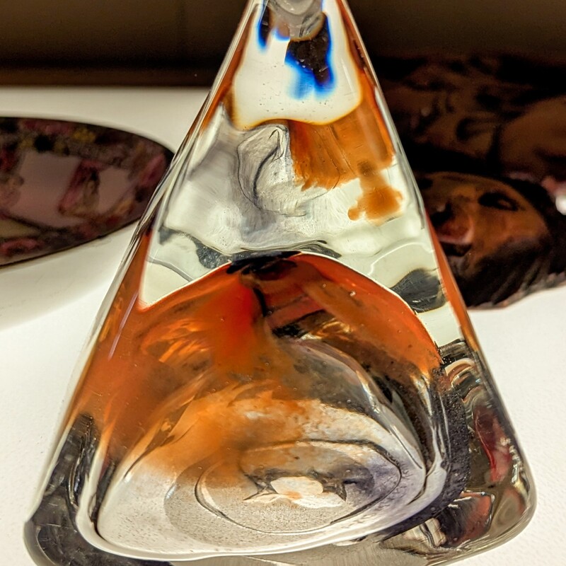 Artisan Signed Pyramid Paperweight
Clear Orange Purple Size: 3.5 x 4.5 x 4.5H