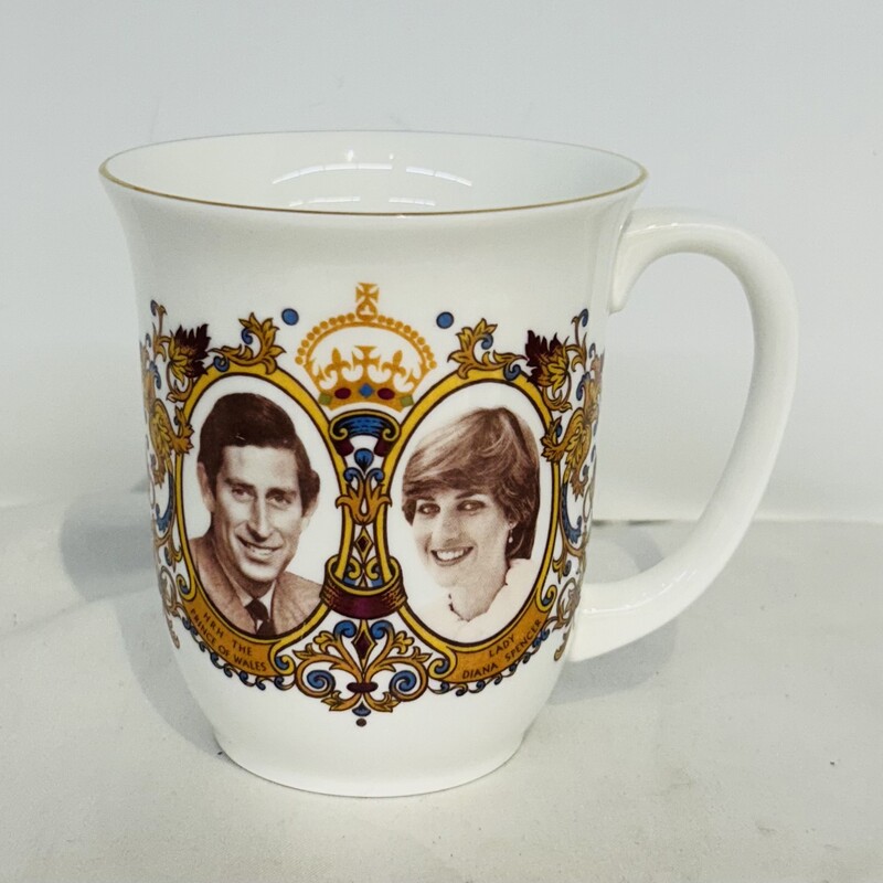 Staffordshire Royal Charles & Diana Mug
White Gold Multicolored
Size: 4.5 x 3.5 x 4H