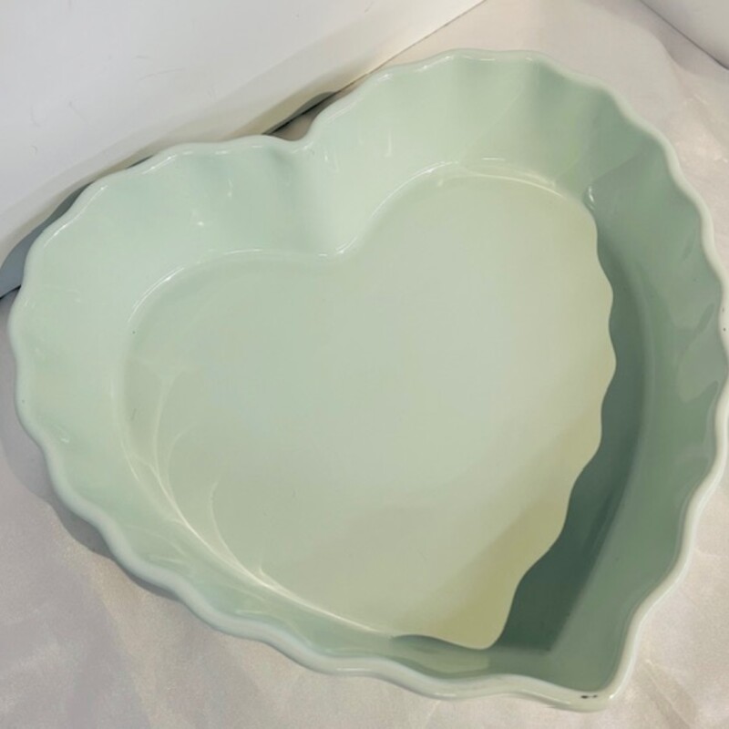 Martha Stewart Heart Shaped Baking Dish
Light Green
Size: 11.5 x 11 x 2H