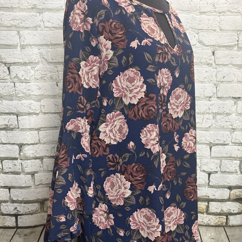 Blue Rain, Floral, Size: Medium