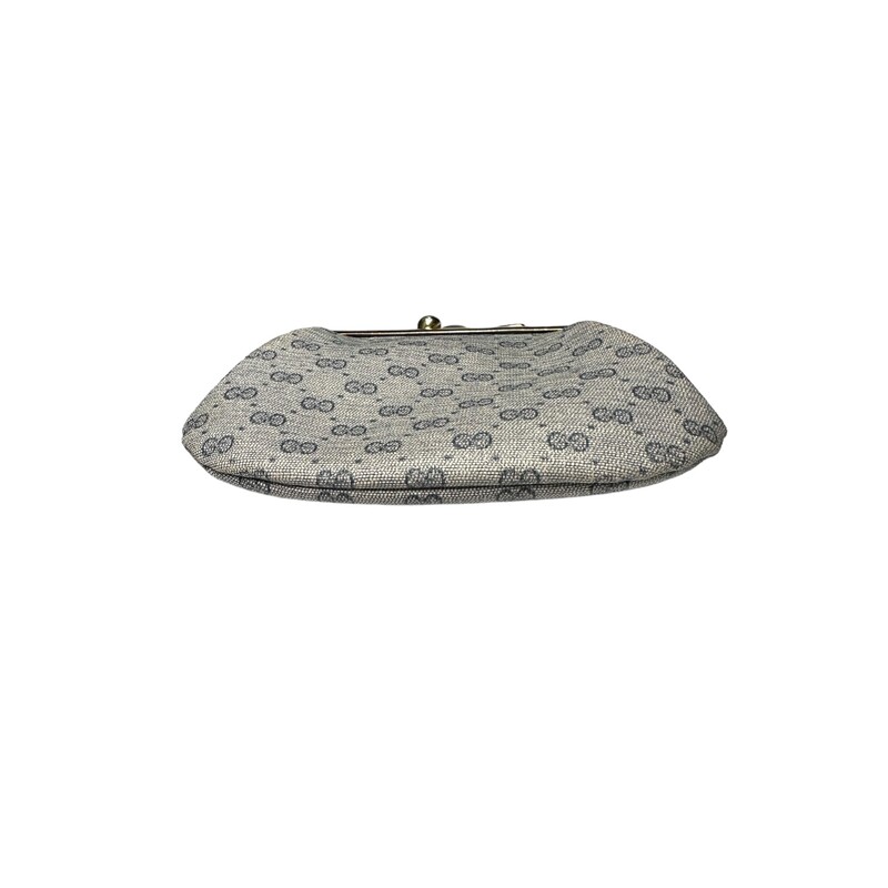 Gucci Coin Purse Vintage, Blue, Size: OS<br />
<br />
Style Code: 030*043*8025<br />
<br />
Dimensions:<br />
5inx3inx.5in<br />
<br />
Note: Wear to clasp and inside pouch