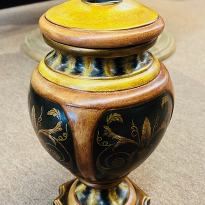 Ornate Lidded Scroll Urn
Gold and Black
Size: 7x17H