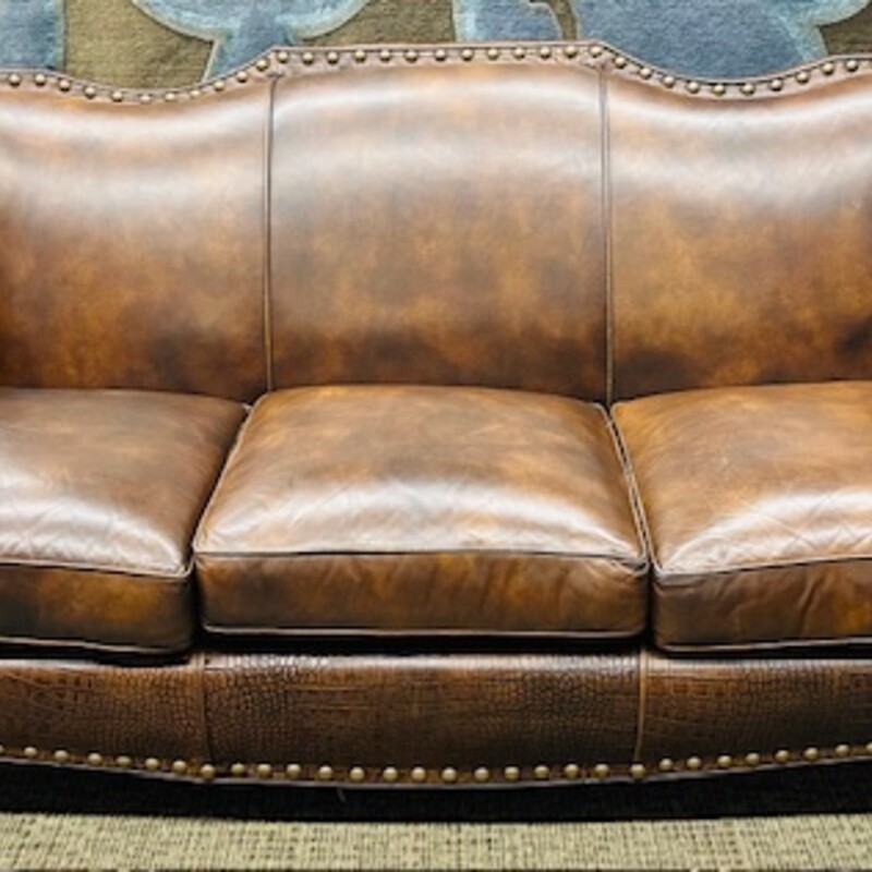 Whittemore-Sherrill Leather Nailhead Croc Sofa
Brown Size: 82 x 38 x 36H
Aniline Leather
In very good condition