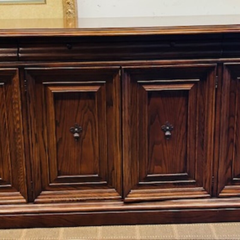 Century Furniture Spiral Wood Console
Brown Size: 72 x 22 x 31H
4 doors with shelves inside
Retails: $6500+