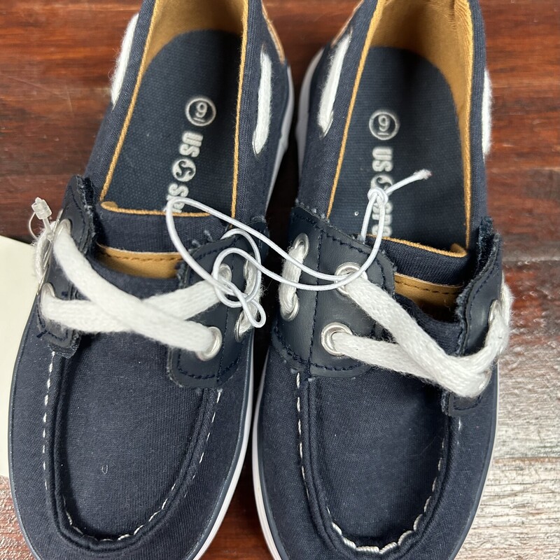 NEW 9 Navy Sneakers, Navy, Size: Shoes 9