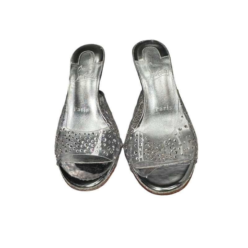 Louboutin Degramule<br />
Clear<br />
Size: 36