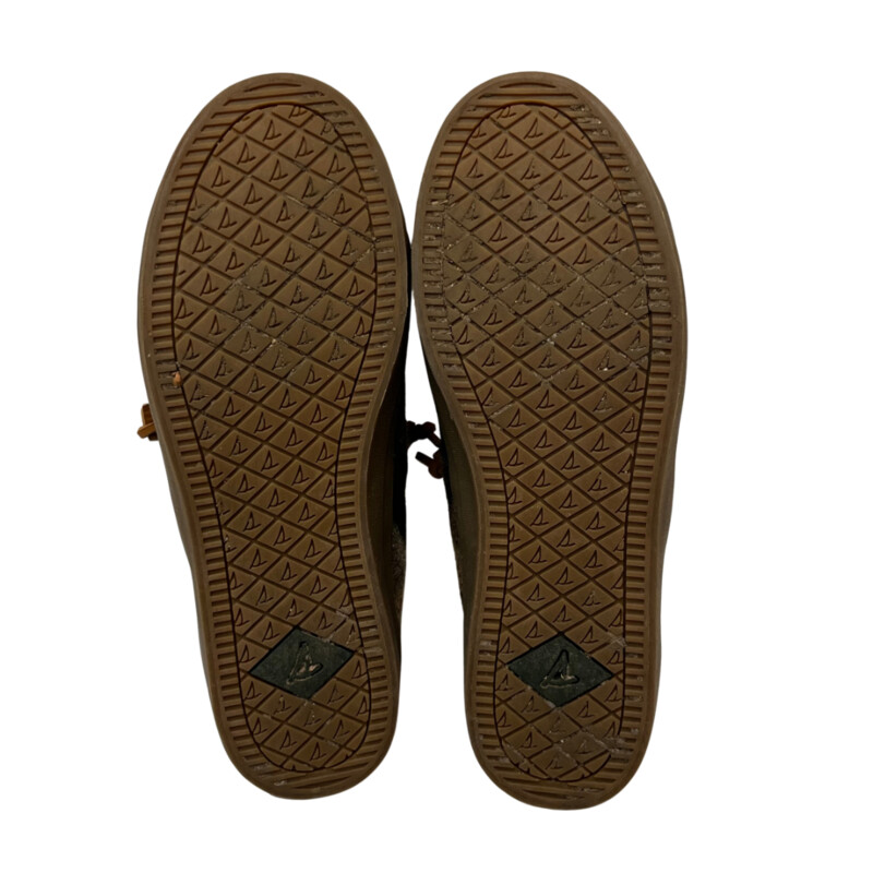 Sperry Crest Vibe Plaid Shoes<br />
Wool Blend<br />
Adorable Plaid pattern<br />
Tan, Brown, Forest Green<br />
Size: 6.5