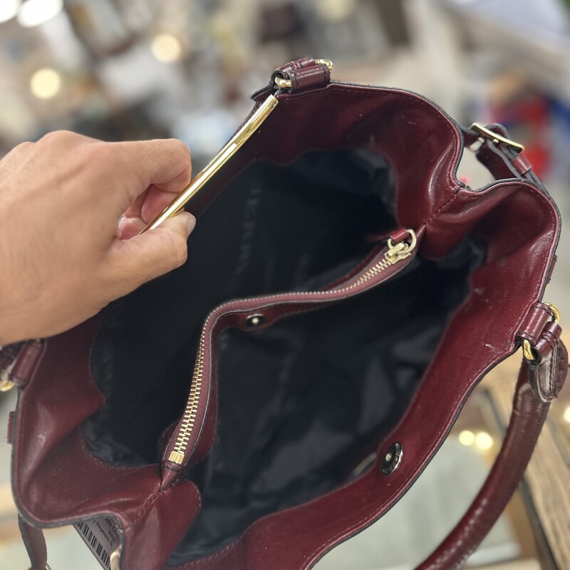 Burberry `Hepburn` Satchel, Burgandy; Retails for $1500!
Size: 14x8