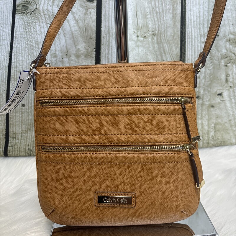 Calvin Klein, Tan, Size: Crossbody