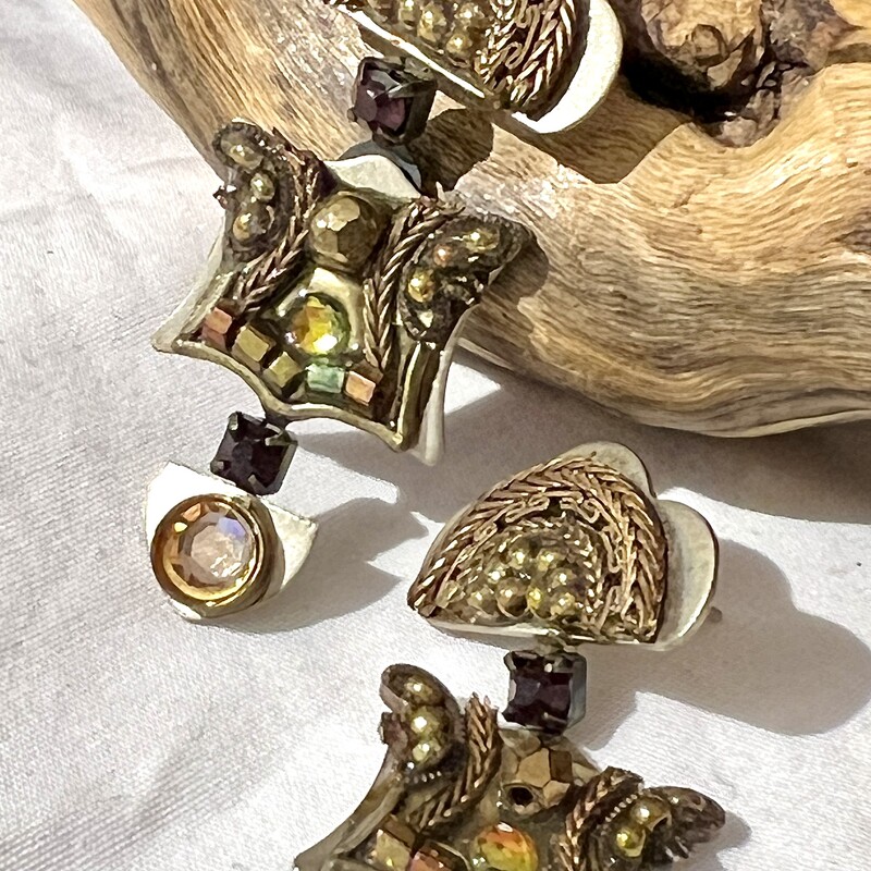 Alyabarr earrings