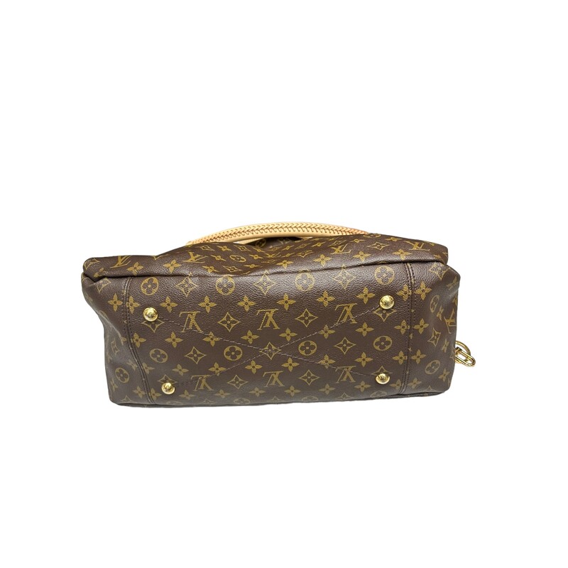 Louis Vuitton Artsy MM Monogram

Dimensions:
18.1 in in width x 12.6 in in height x 9.4 ins in depth

Date Code: Has fadded but entrupy certificate will be provided.

Note: The leather on the bag has been redone by Louis Vuitton.