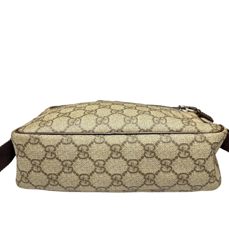 Gucci GG Supreme Front Pocket Crossbody

Style Code: 114291 002055

Dimensions:
Base length: 9.50 in
Height: 7.00 in
Width: 2.50 in
Drop: 12.25 in to 0.00 in

Dust bag included

Note: Light wear on brown leather trim, sides and top leather by pocket.