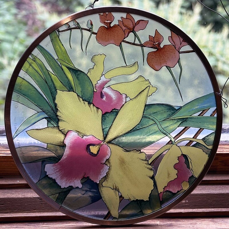 Stained Glass Orchid
6.5 In Round