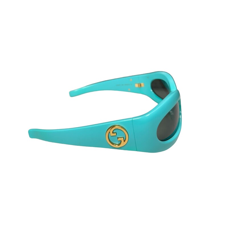 Gucci Oval Sunglasses<br />
Code: GG12475<br />
Comes With the Case