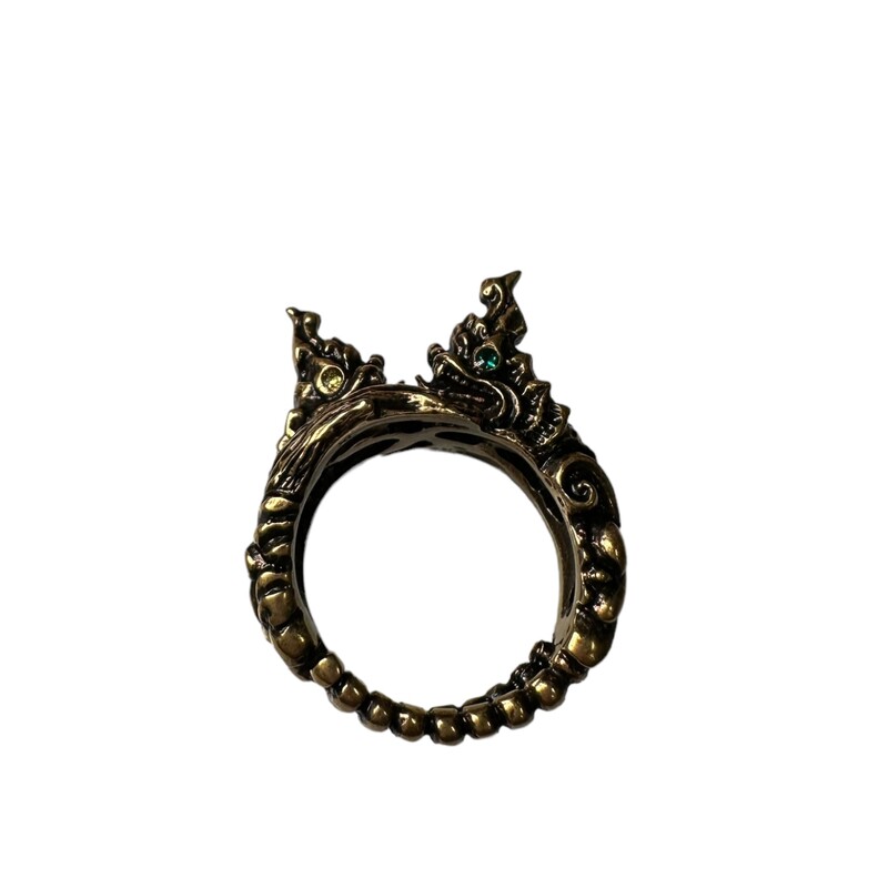 Gucci Sea Dragon Stone Ring
Size 10
Aged Brass Metal