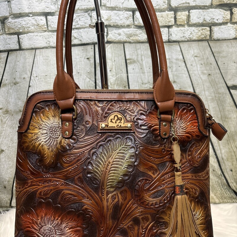 Moama Collecion, Tooled, Size: Satchel