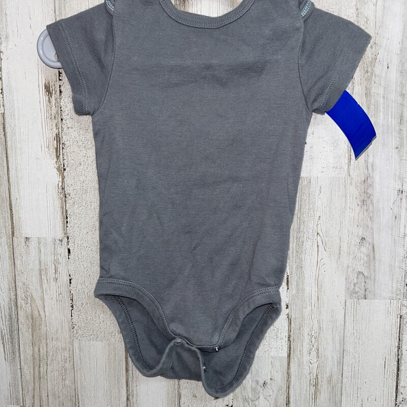 3/6M Grey Onesie, Grey, Size: Boy 0-9m