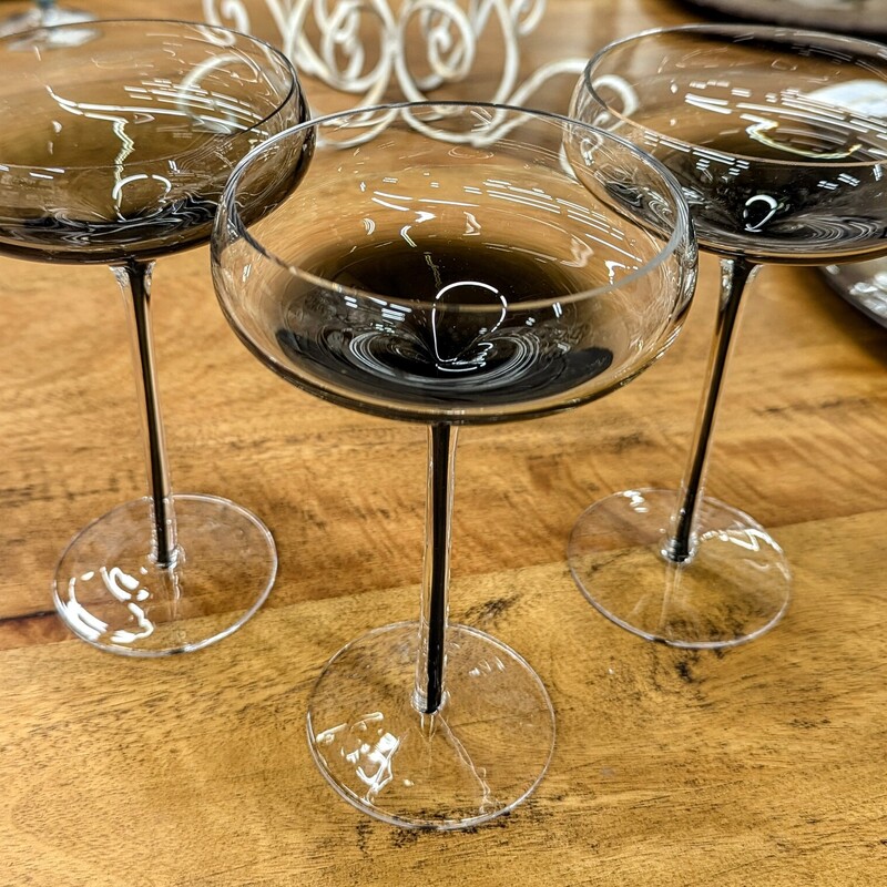 Smoke Stem Coupe Martini Glasses
Set of 3
Gray Clear
Size: 4.5 x 7.5H