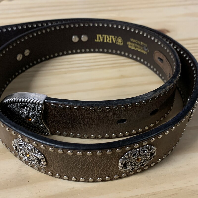Women's Ariat brown belt with Silver Conchos