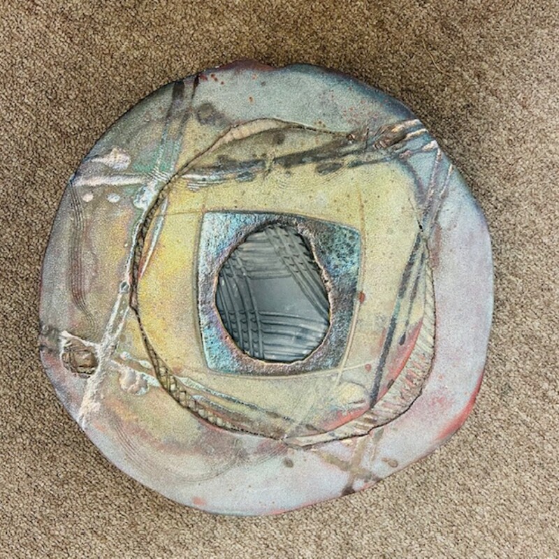 Raku Abstract Wall Art
Grey Iridescent
Size: 11.5Diam