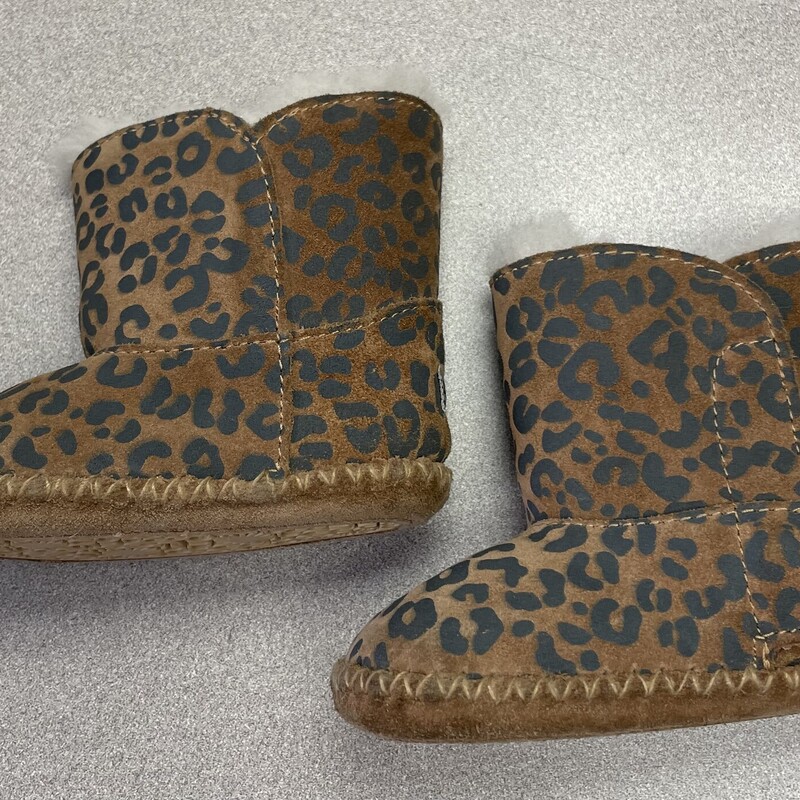 Ugg Winter Boots, Leopard, Size: 2-3T Infant