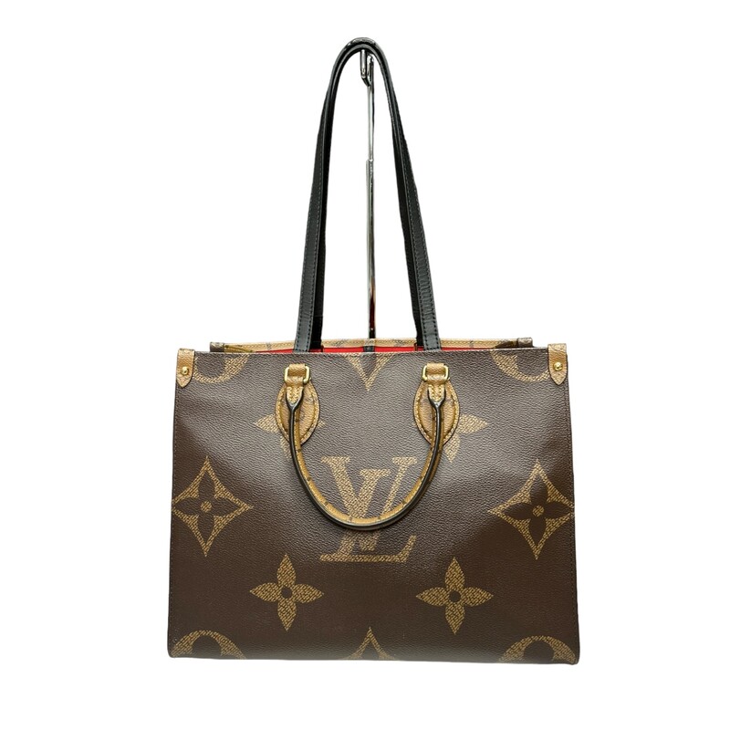 Louis Vuitton OntheGO, Reverse, Size: MM
Louis Vuitton Shoulder Bag
Brown Coated Canvas
Printed
Monogram Giant Pattern & Monogram Reverse
Brass Hardware
Leather Trim
Rolled Handles & Dual Shoulder Straps
Leather Trim Embellishment
Canvas Lining & Single Interior Pocket
Clasp Closure at Top
Dimensions:
Shoulder Strap Drop: 9.25
Handle Drop: 4.5
Height: 10.75
Width: 13.5
Depth: 5.75
Code:SD4280
*Some Peeling on the strap

Comes with dust bag and box