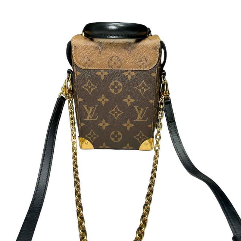 Louis Vuitton Camera Box Chain Bag<br />
Date Code: Microchip<br />
Monogram and Monogram Reverse coated canvas<br />
Cowhide-leather trim<br />
Microfiber lining<br />
Gold-color hardware<br />
Flap closure with S-lock<br />
Inside back flat pocket<br />
Strap:Removable, adjustable<br />
Strap drop:19.3 inches<br />
4.9 x 6.9 x 2.4 inches<br />
(length x Height x Width)<br />
* Some minor stratches on hardware<br />
*Comes with box and dust bag