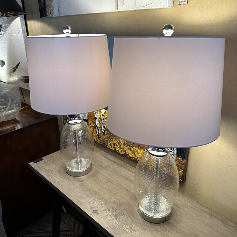 Glass Base Table Lamp - Set Of 2

Size: 27Tx12W