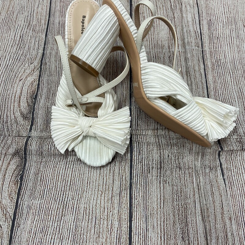 Bapolee ankle strap sandles accordion material open toe with a bow round heel size 8