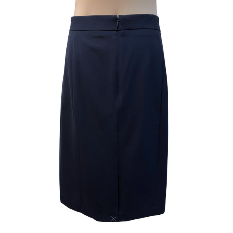 NEW Ann Taylor Skirt
Navy
Size: 18
Retails for $89.00