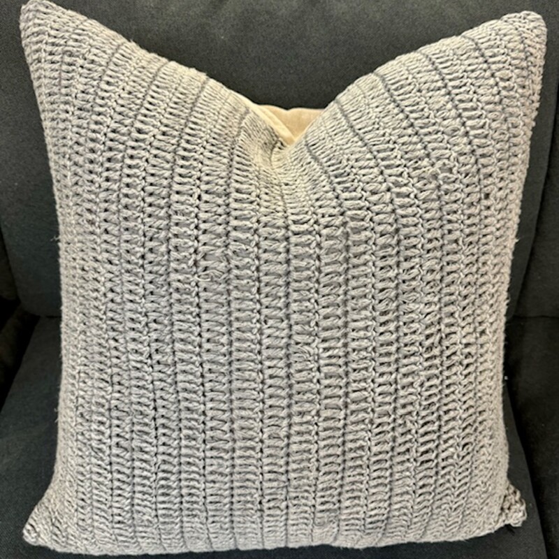 Villa Crochet Down Pillow
Gray
Size: 21 Sq