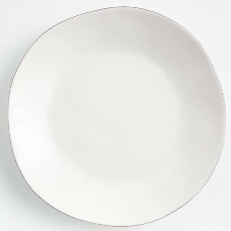 Set of 4 Crate & Barrel Marin Dinner Plates
White Size: 11diameter
Retails: $11 per plate