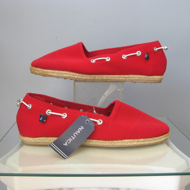 brand new without box
Nautica Rudder slip on espadrilles.
These have a little toggle and drawstring so you can snug them up to a perfect fit.
bright red
rope soles
size 10
thanks for looking!
#69967