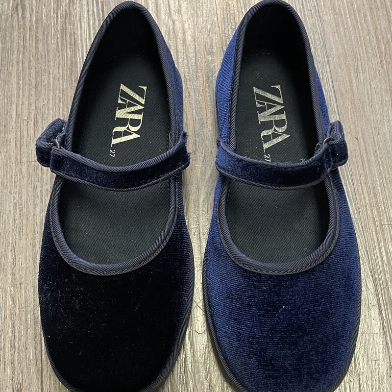 Zara Velvet Shoes, Navy, Size: 10T