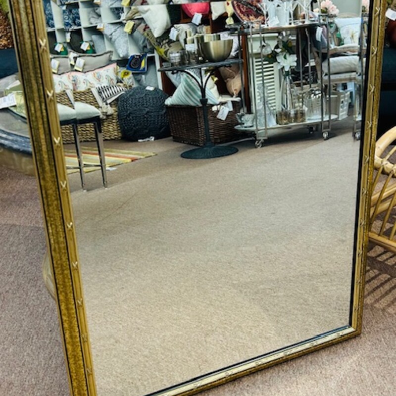 Woven Edge Beveled Mirror
Gold Size: 26 x 32H