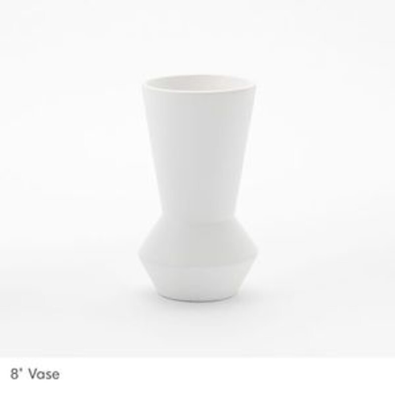 West Elm Totem Vase
White Size: 4 x 8H
Retails: $34.00